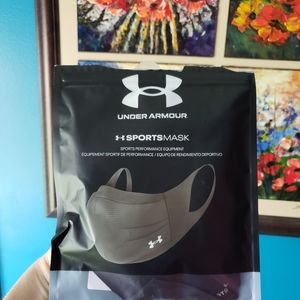 L/xl under armour face mask.